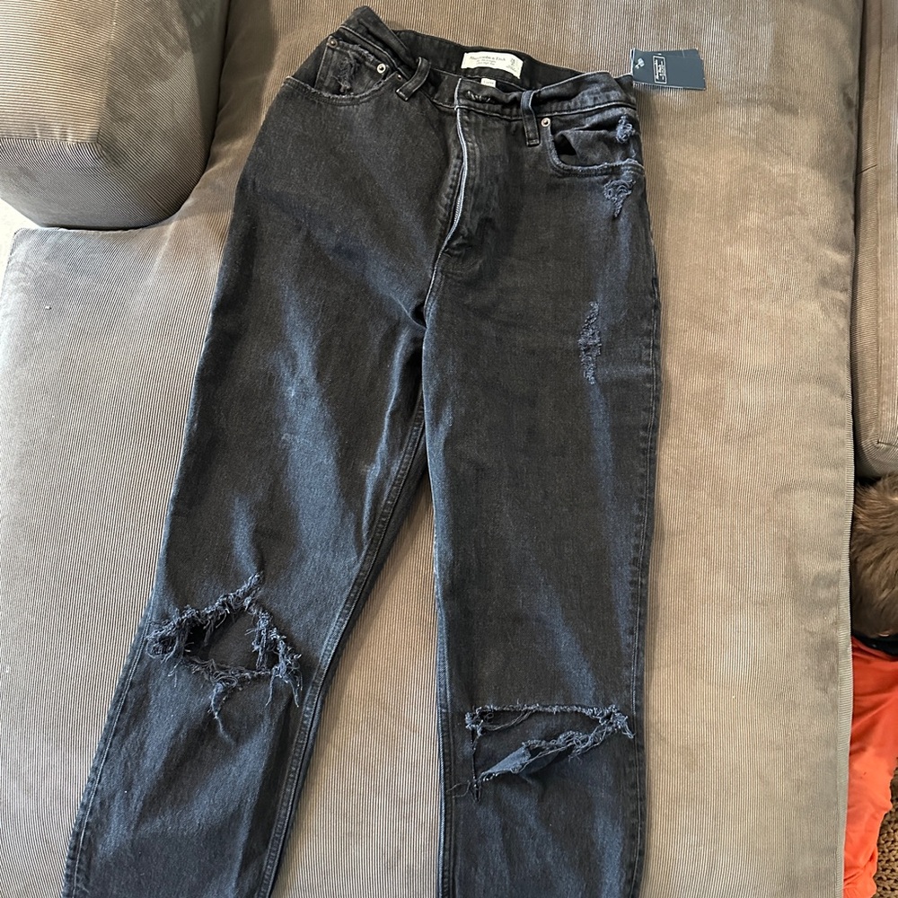 *NWT* A&F curve love 90s straight Jean